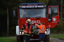 Gozdni požar na Kumnu title=
